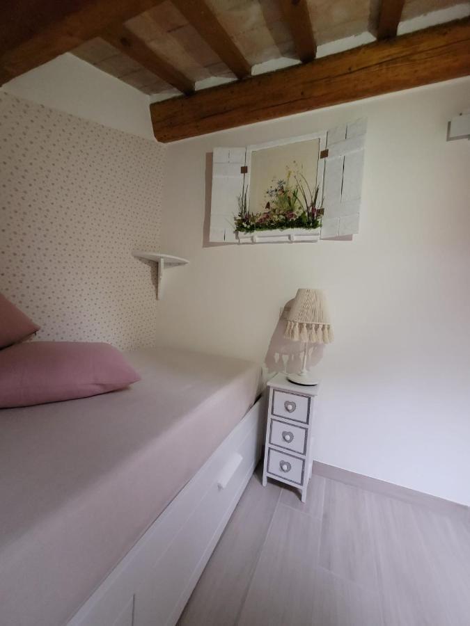 Attic Lägenhet Rimini Exteriör bild