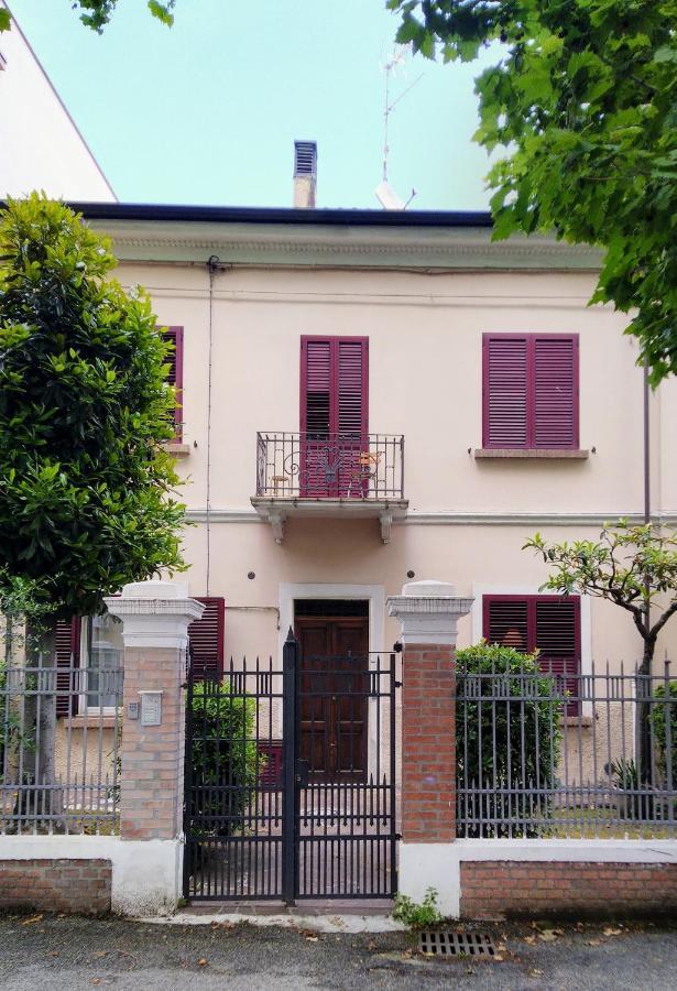 Attic Lägenhet Rimini Exteriör bild